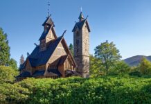 Jak daleko jest z Karpacza do skalnego miasta? Jak daleko jest z Karpacza do skalnego miasta?