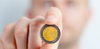 Czy można płacić złotówkami w skalnym mieście?