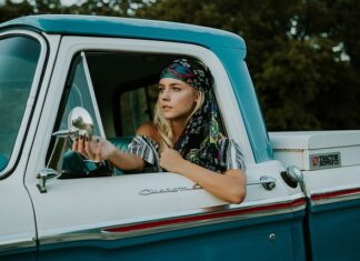 Co kierowca powinien mieć w samochodzie? Co kierowca powinien mieć w samochodzie?