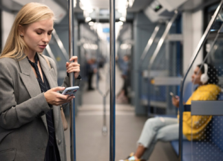 Pięć pomysłów na podwarszawskie wycieczki komunikacją miejską